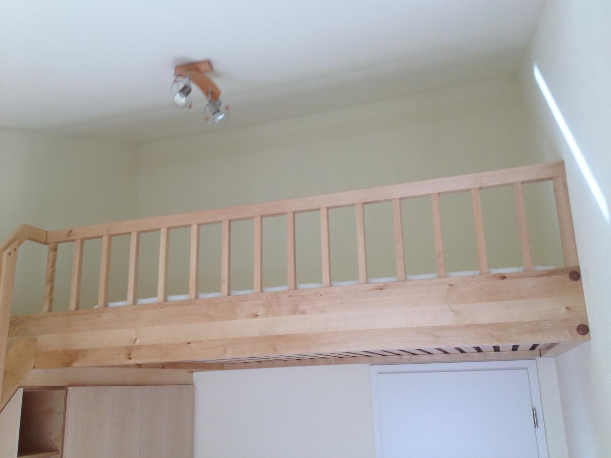 Kinderzimmer mit hochbett
