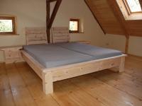 doppelbett-in-massivholz