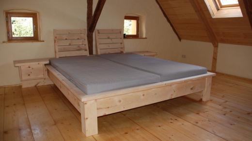 doppelbett-in-massivholz