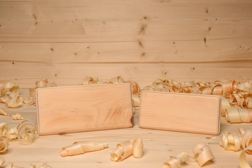 gefrästes Holzbrett verschiedene Größen